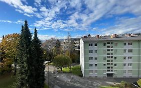 Moderne Wohnung In Lkh Naehe